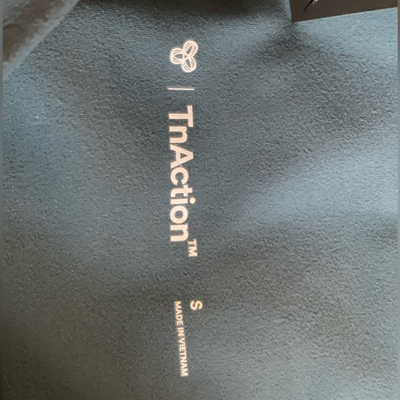 TnaBUTTER™ Atmosphere Flare Hi-Rise Legging - Picture 10 of 12